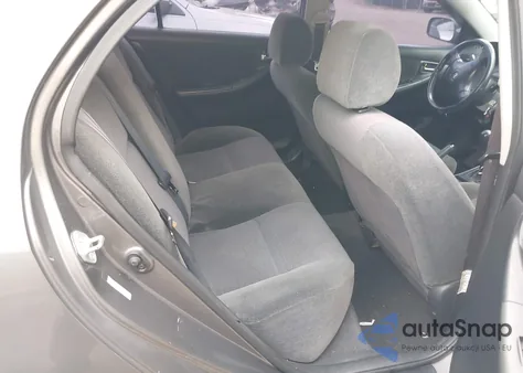 2004 Toyota Corolla S z USA, uszkodzony, nr VIN 2T1BR32E24C204903